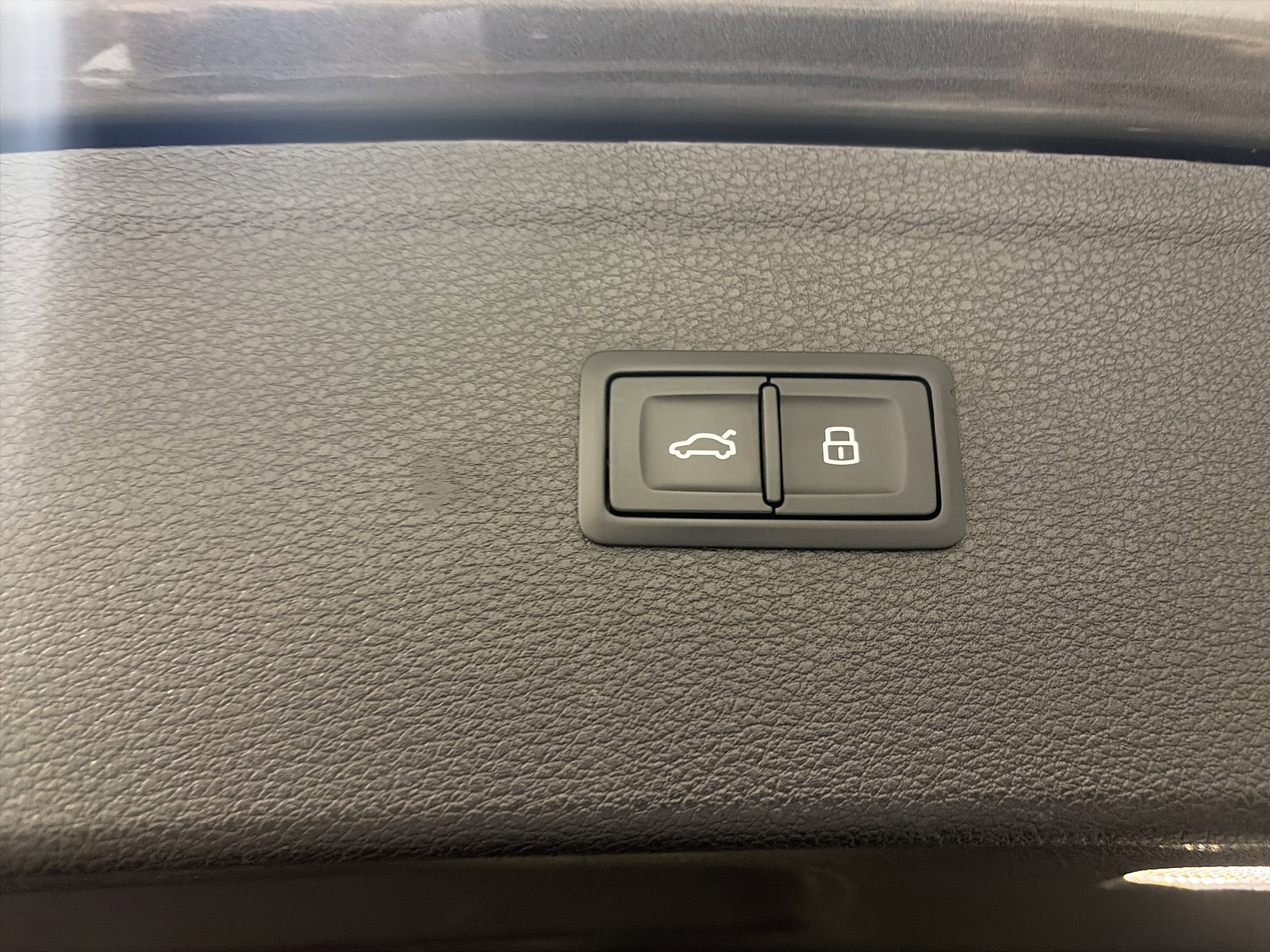 2022 Audi Q5 S line Premium Plus