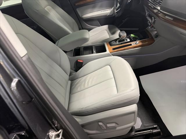 2022 Audi Q5 S line Premium Plus