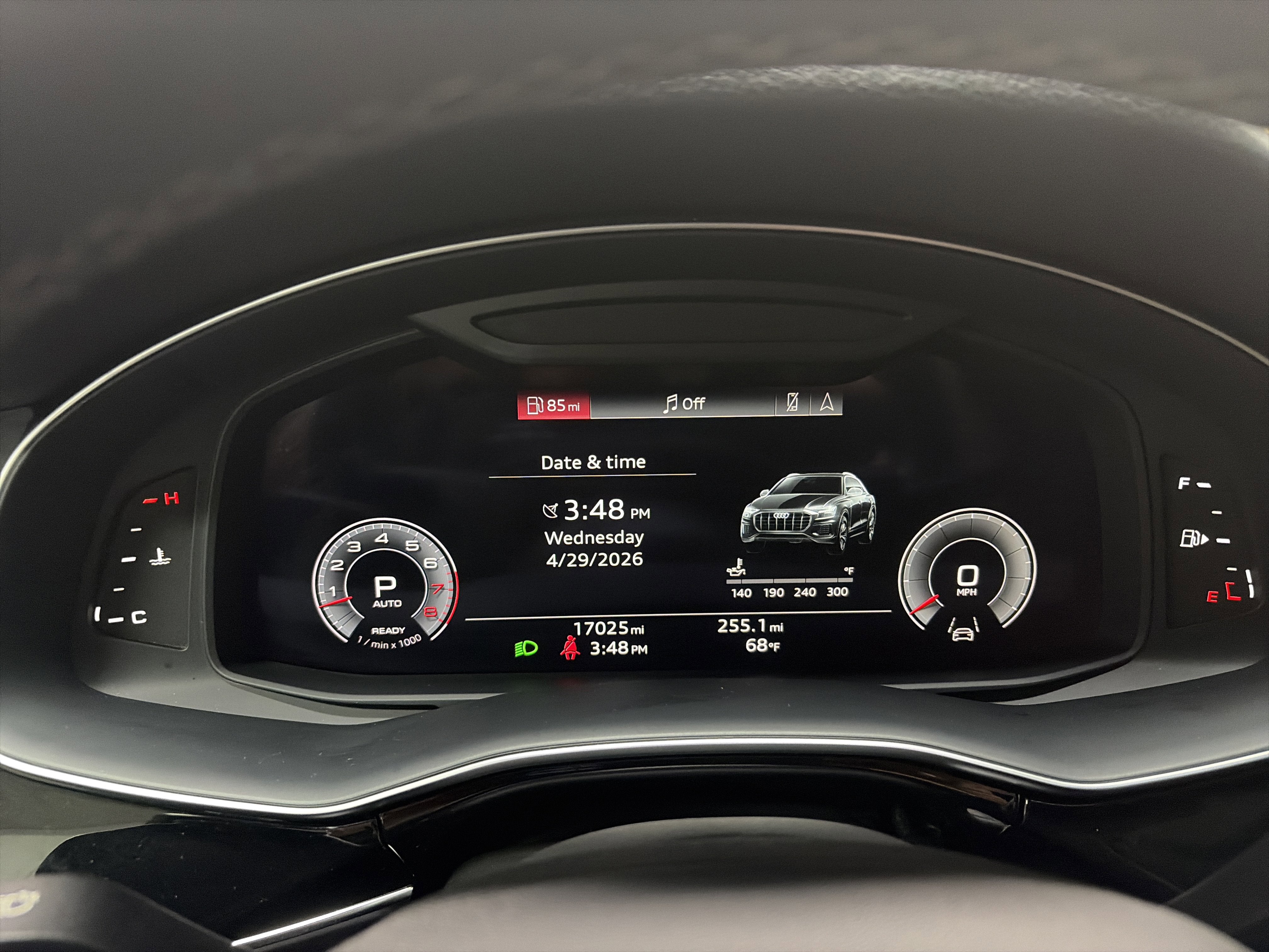 2023 Audi Q8 Premium Plus