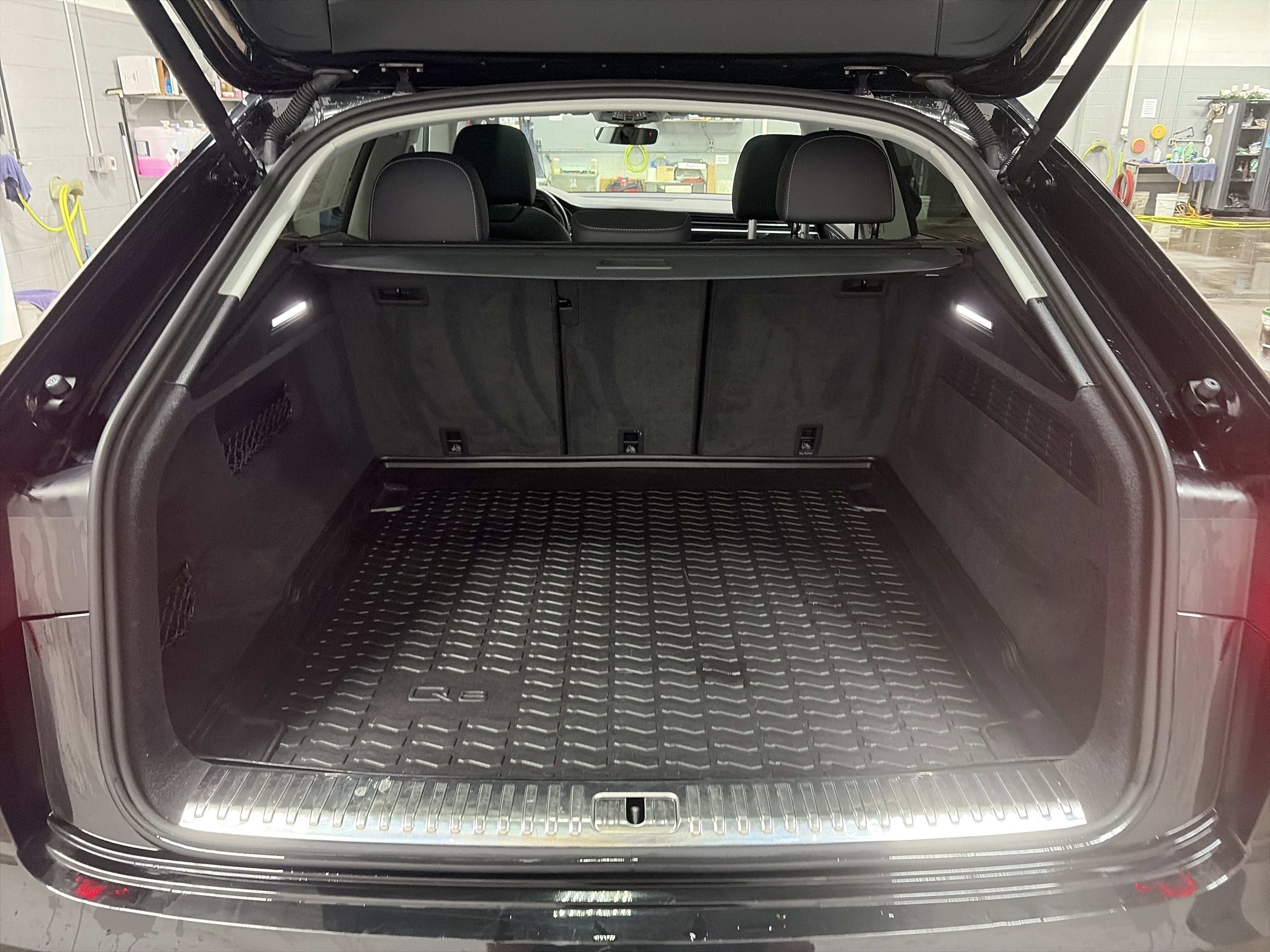 2023 Audi Q8 Premium Plus