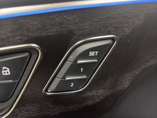 2023 Audi Q8 Premium Plus