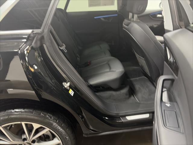 2023 Audi Q8 Premium Plus