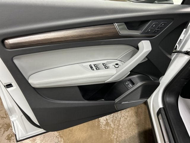 2024 Audi Q5 S line Prestige