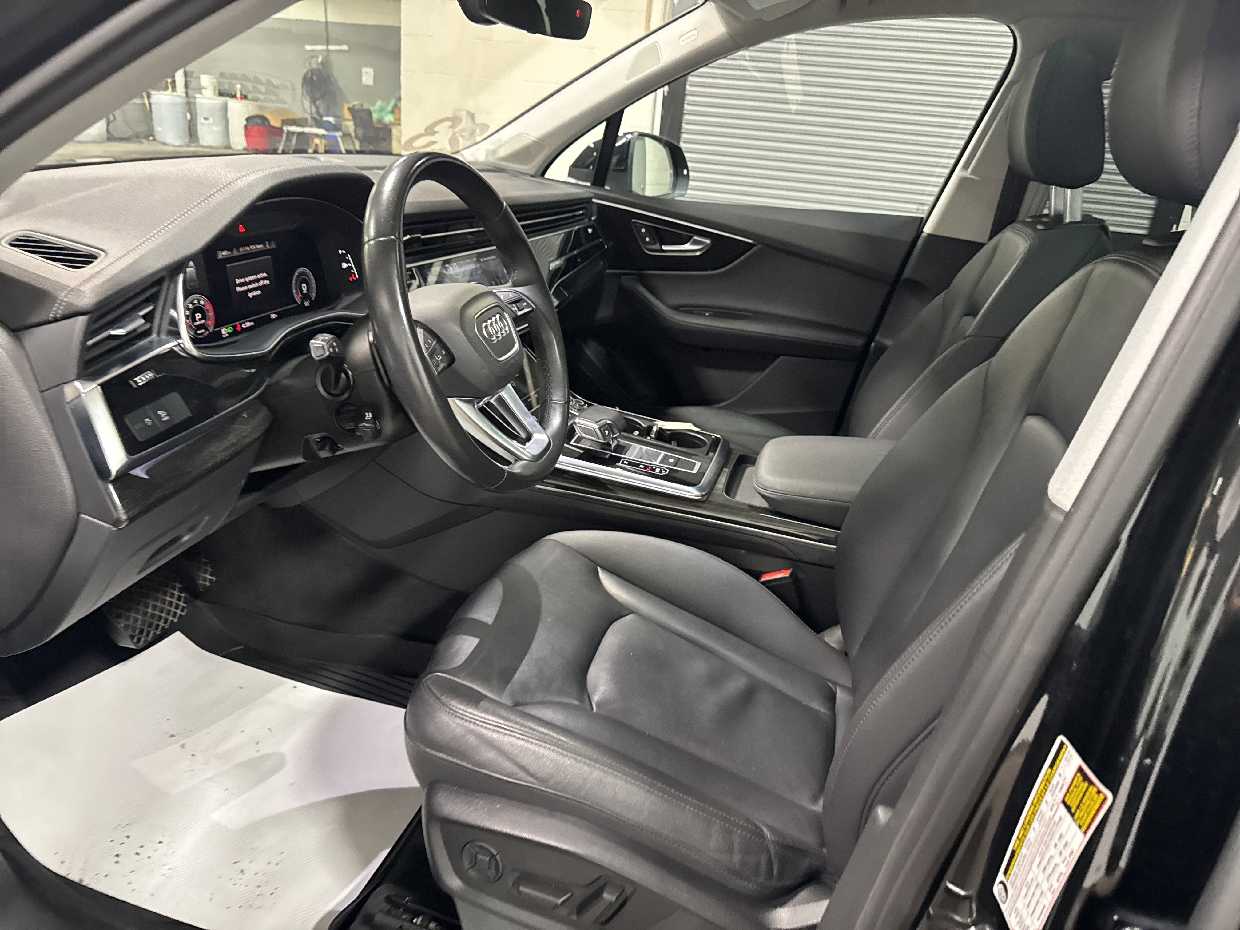 2023 Audi Q7 Premium Plus