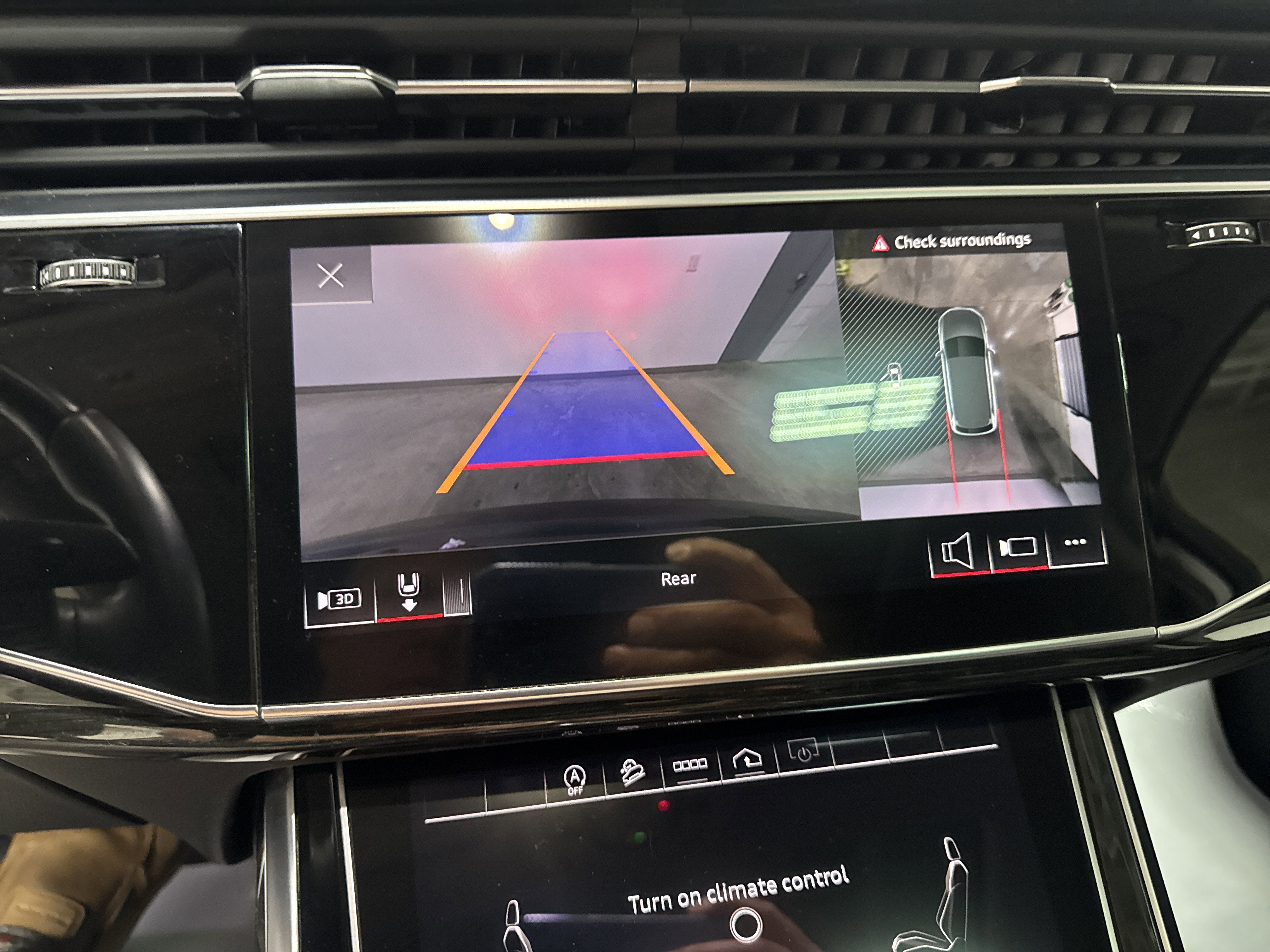 2023 Audi Q7 Premium Plus
