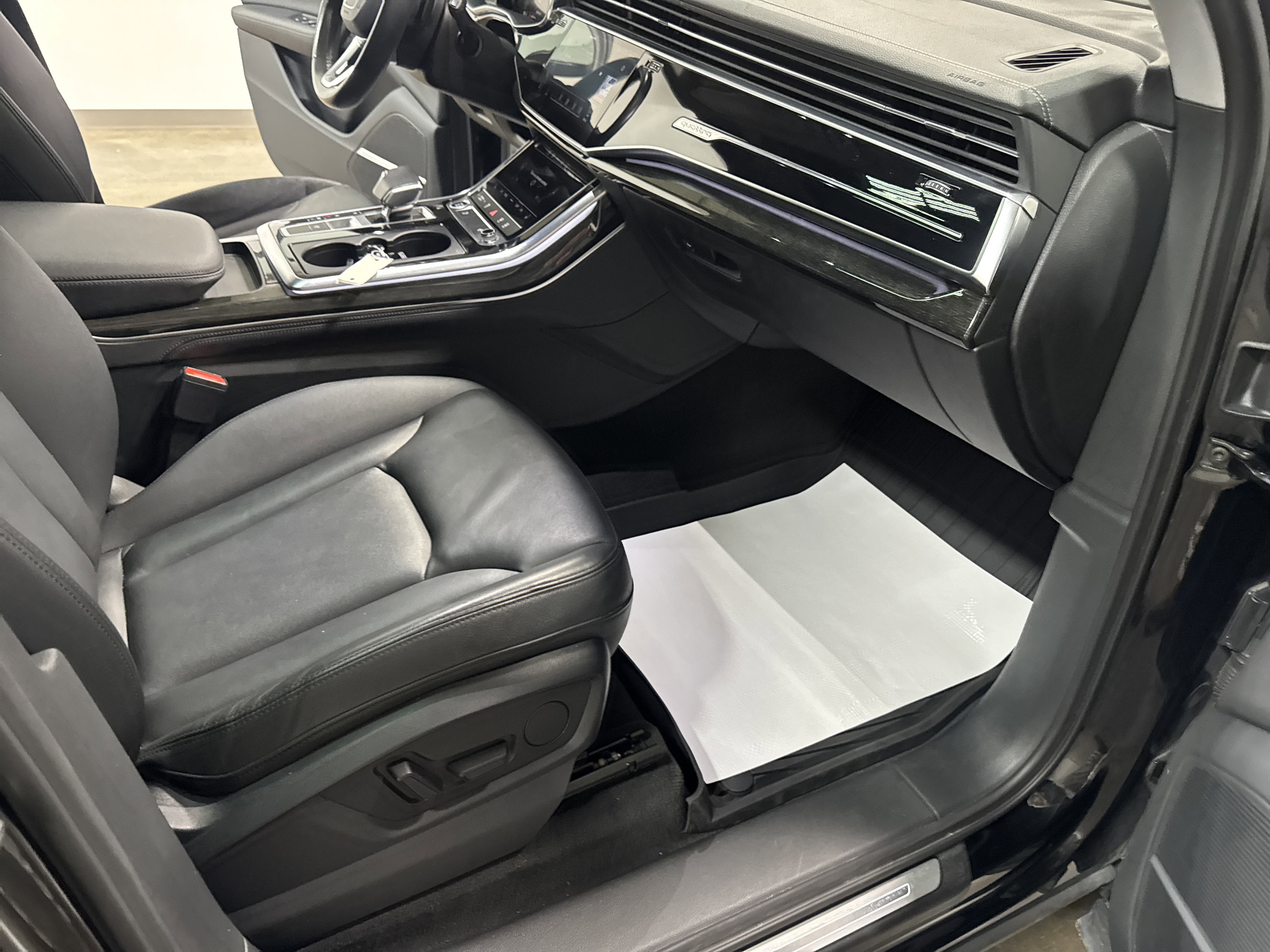 2023 Audi Q7 Premium Plus