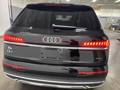 2023 Audi Q7 Premium Plus