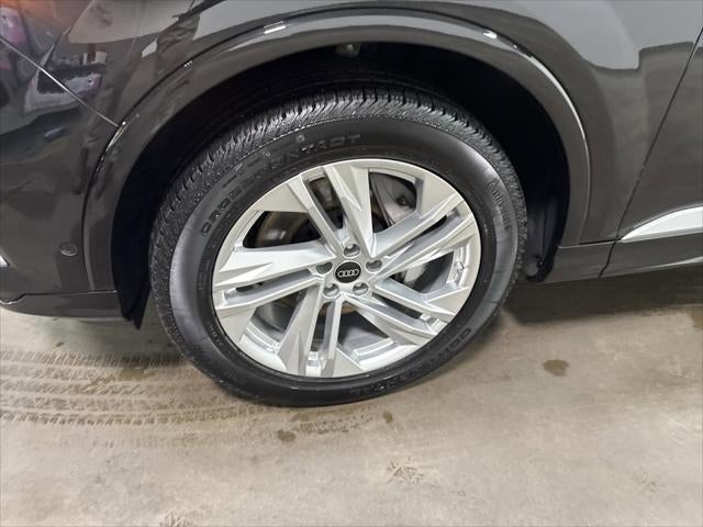 2023 Audi Q7 Premium Plus