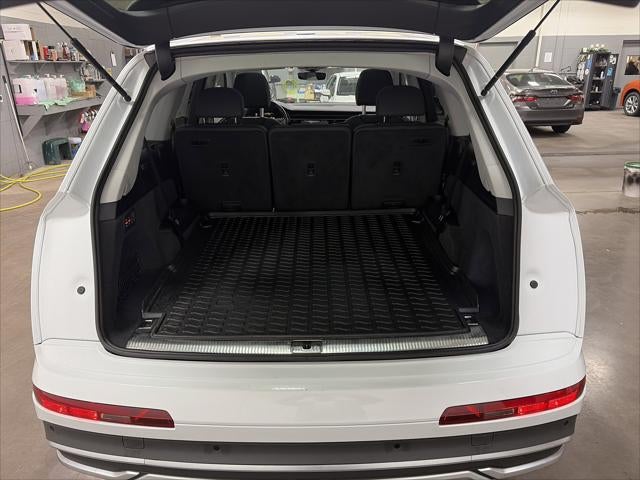 2023 Audi Q7 Premium Plus