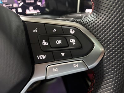 2025 Volkswagen Golf GTI SE