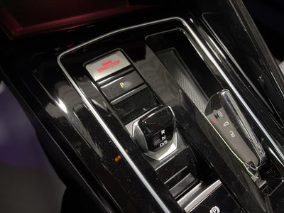 2025 Volkswagen Golf GTI SE