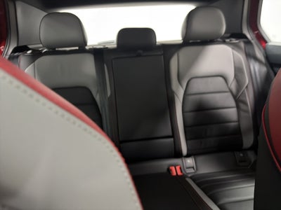 2025 Volkswagen Golf GTI SE