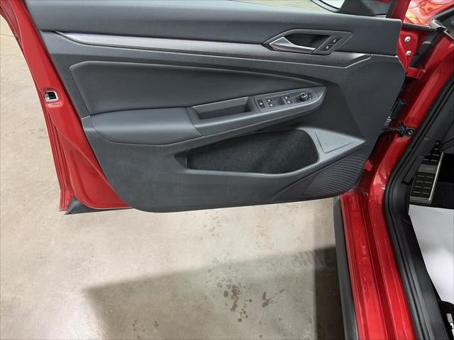 2025 Volkswagen Golf GTI SE