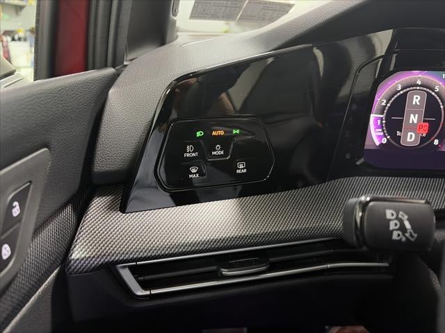 2025 Volkswagen Golf GTI SE