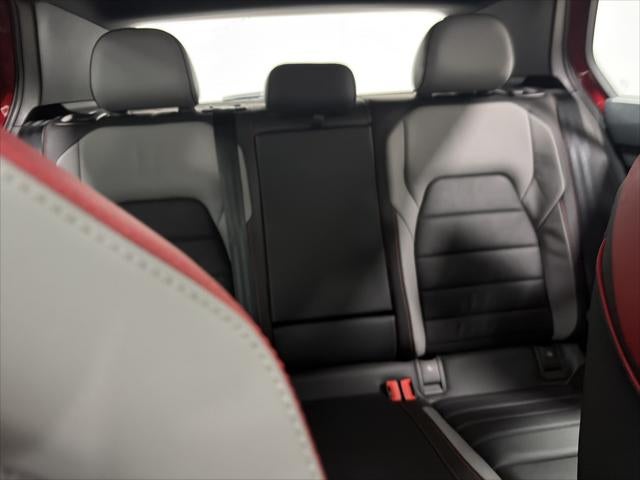 2025 Volkswagen Golf GTI SE