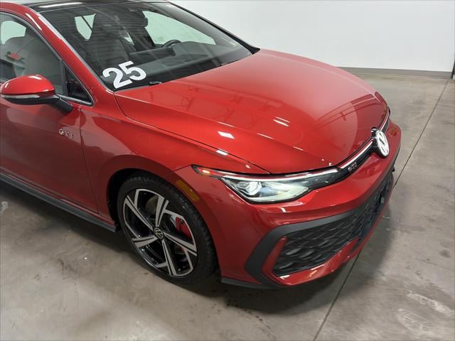 2025 Volkswagen Golf GTI SE