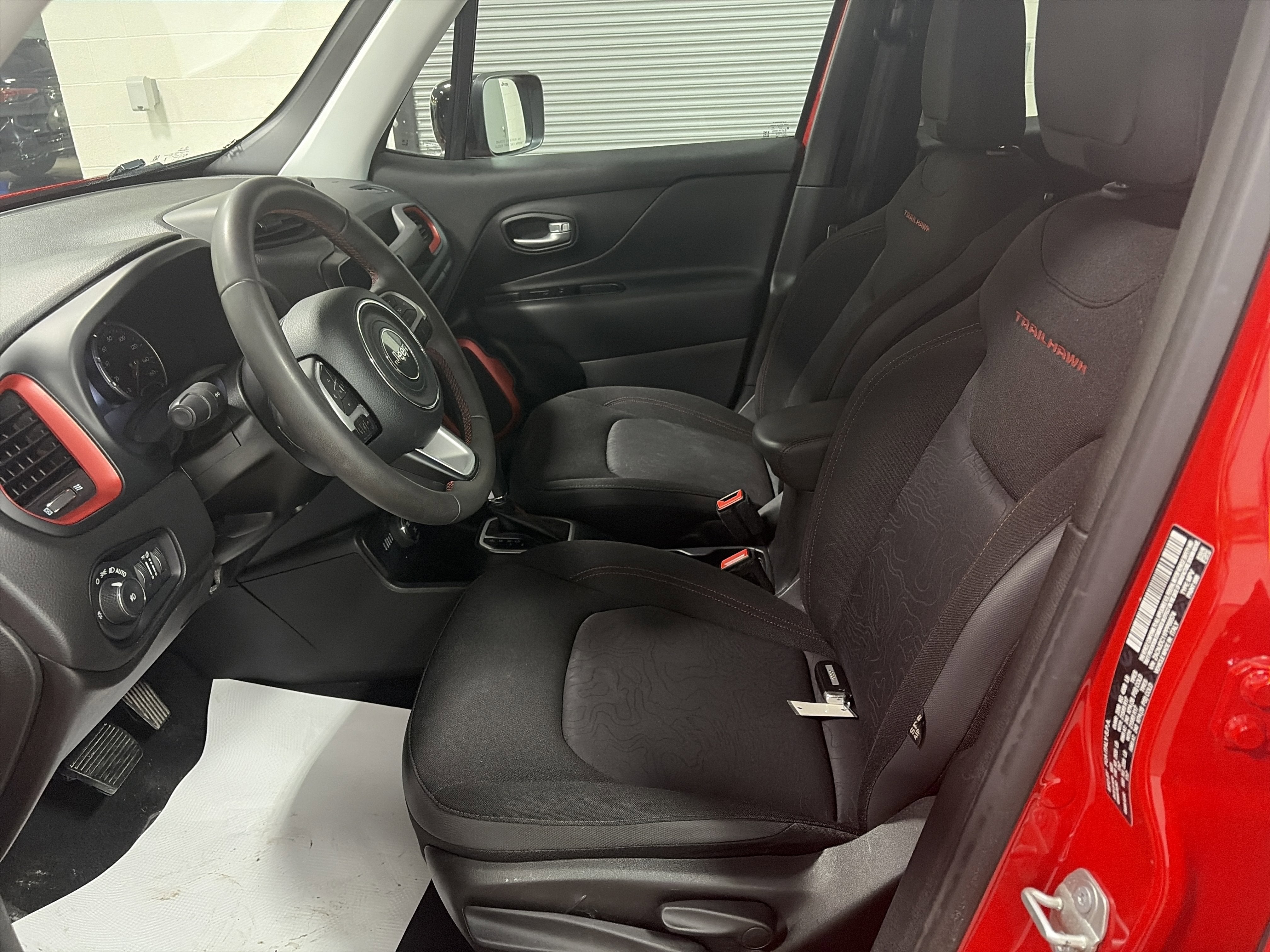 2023 Jeep Renegade Trailhawk