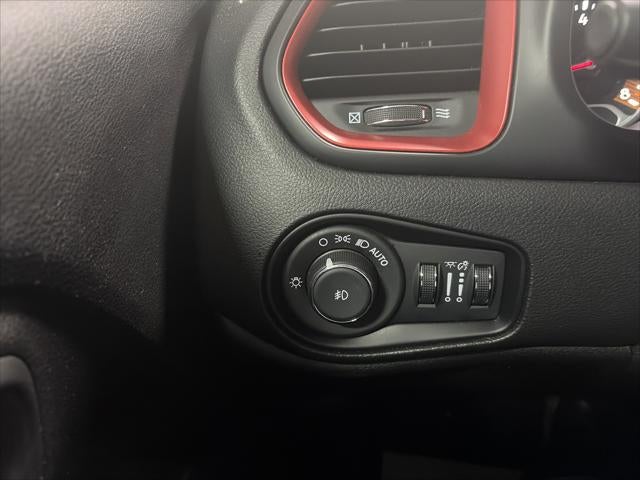 2023 Jeep Renegade Trailhawk