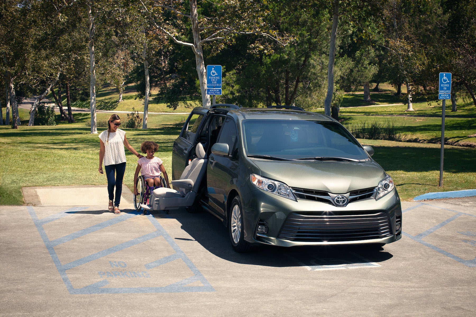 Compare the 2020 Toyota Sienna with the 2020 Honda Odyssey Fiore Toyota of Hollidaysburg | The safety feature of the 2020 Sienna